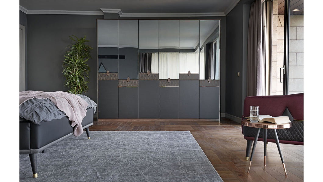 DIAMOND WARDROBE WITH 6 DOORS